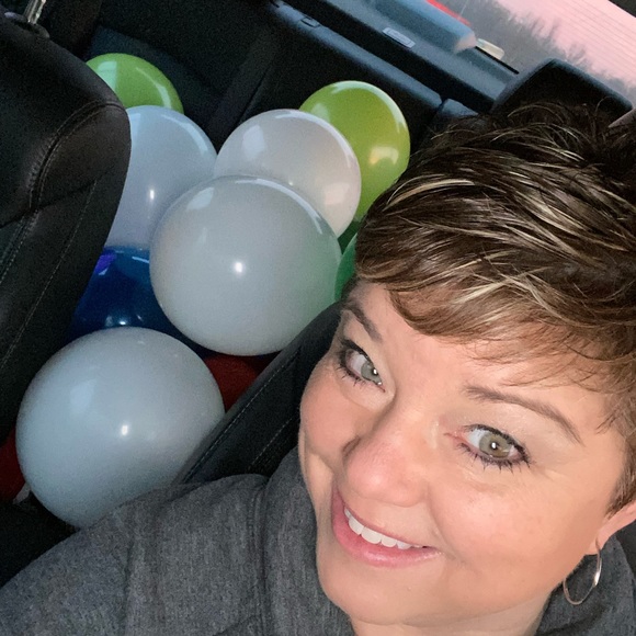 Meet your Posher, Mitzie - Picture 1 of 1